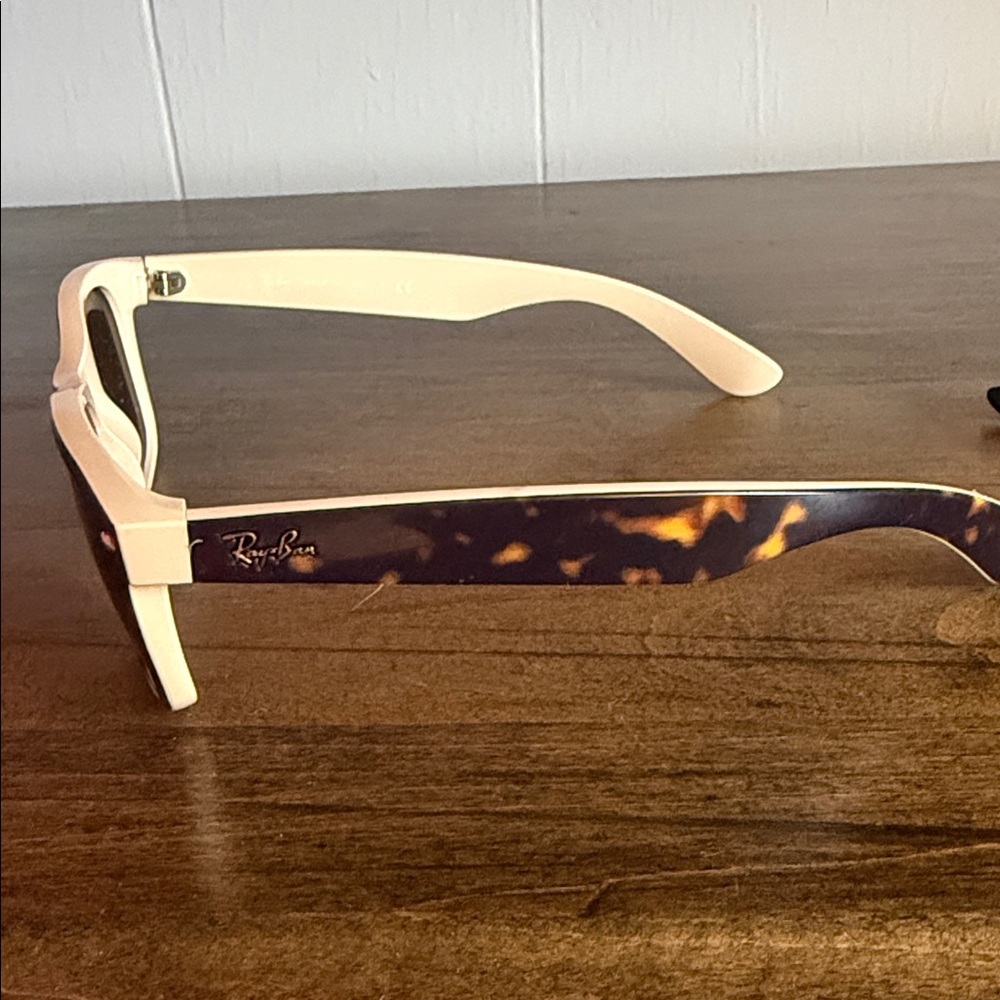 Ray-Ban Beige and Tortoise VR Glasses